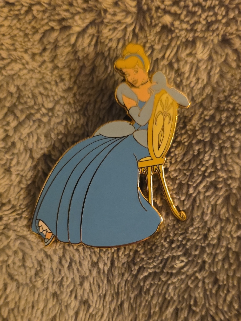 Cinderella Disney Limited Edition Pin Blue Enamel Princess Pin - Gold Accents